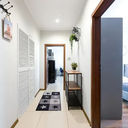 Jm 2 3 Min Walk From Main Station & Old Town - Free Parking
